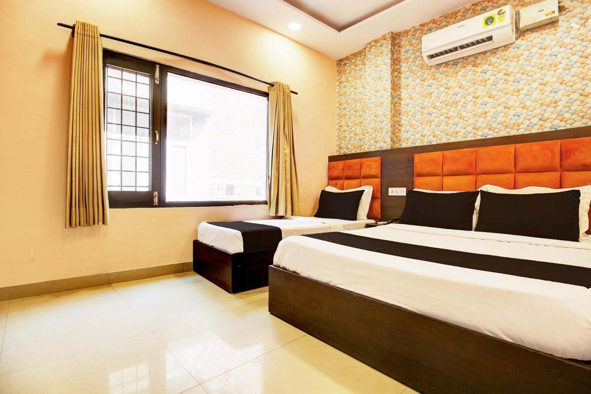 Hotel O Pink Residency Amritsar Bagian luar foto