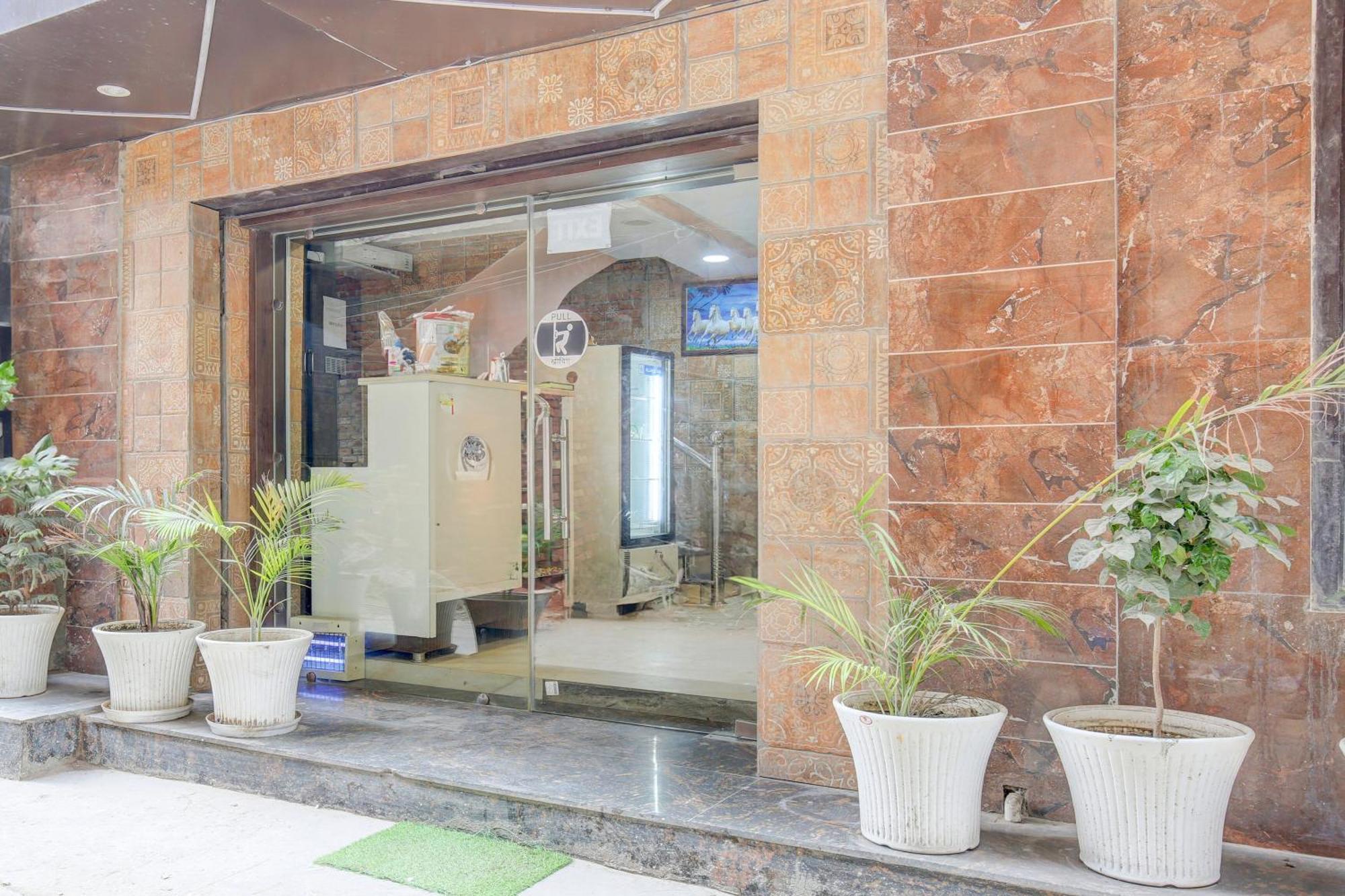 Hotel O Pink Residency Amritsar Bagian luar foto